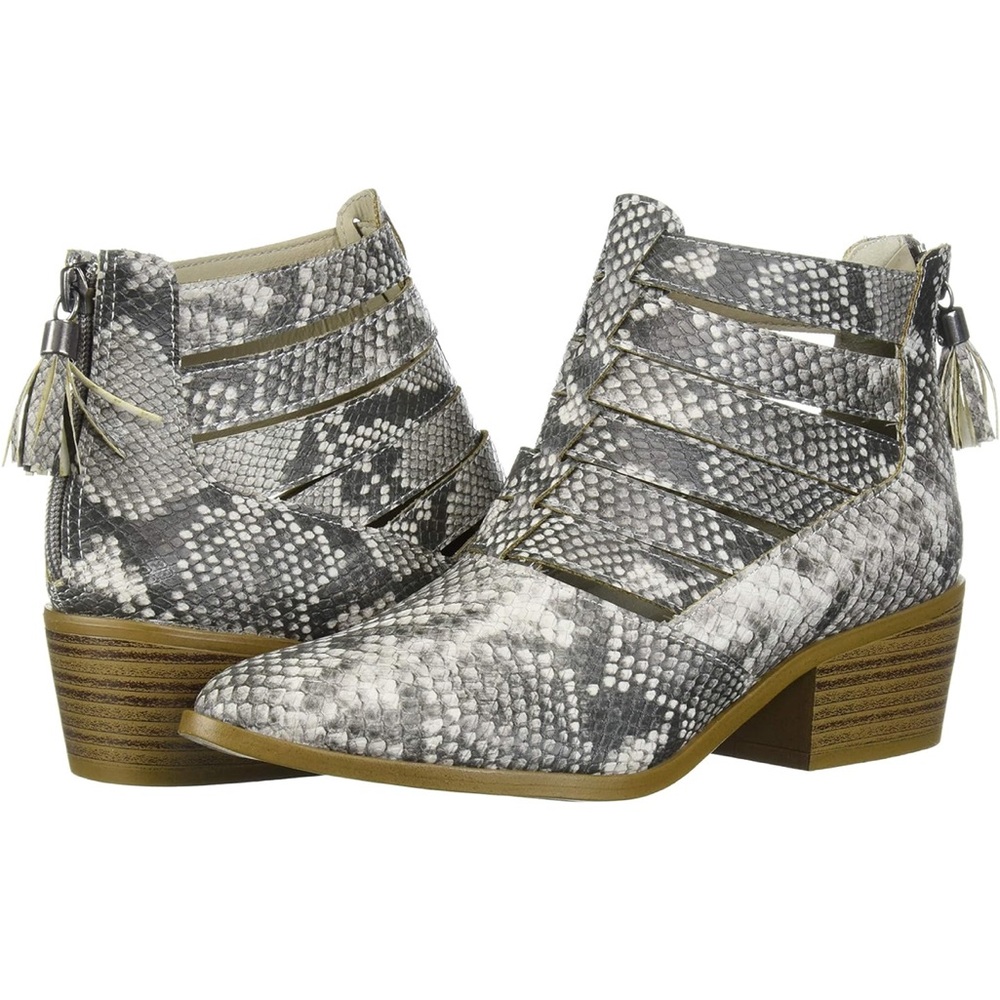 Ankle boots